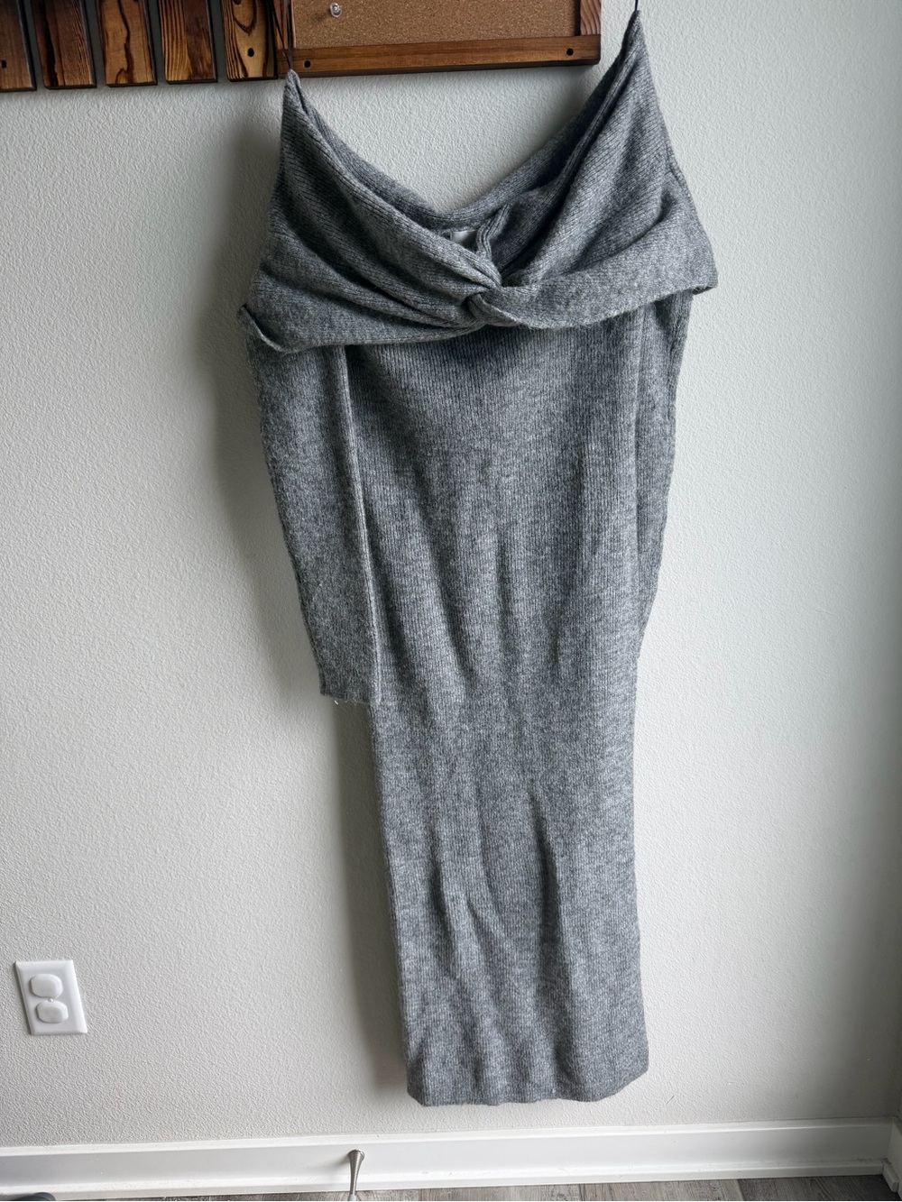 H&M Gray Off-the-Shoulder Knit Dress